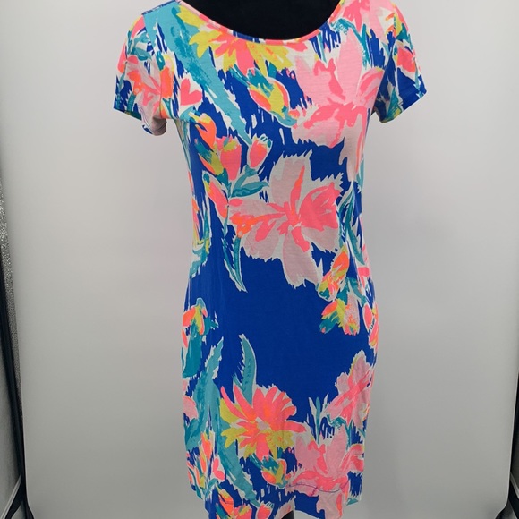 Lilly Pulitzer Dresses & Skirts - Lilly Pulitzer Dress size Small Tropical Floral